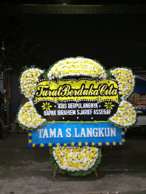 Papan Bunga Duka di Mojotengah